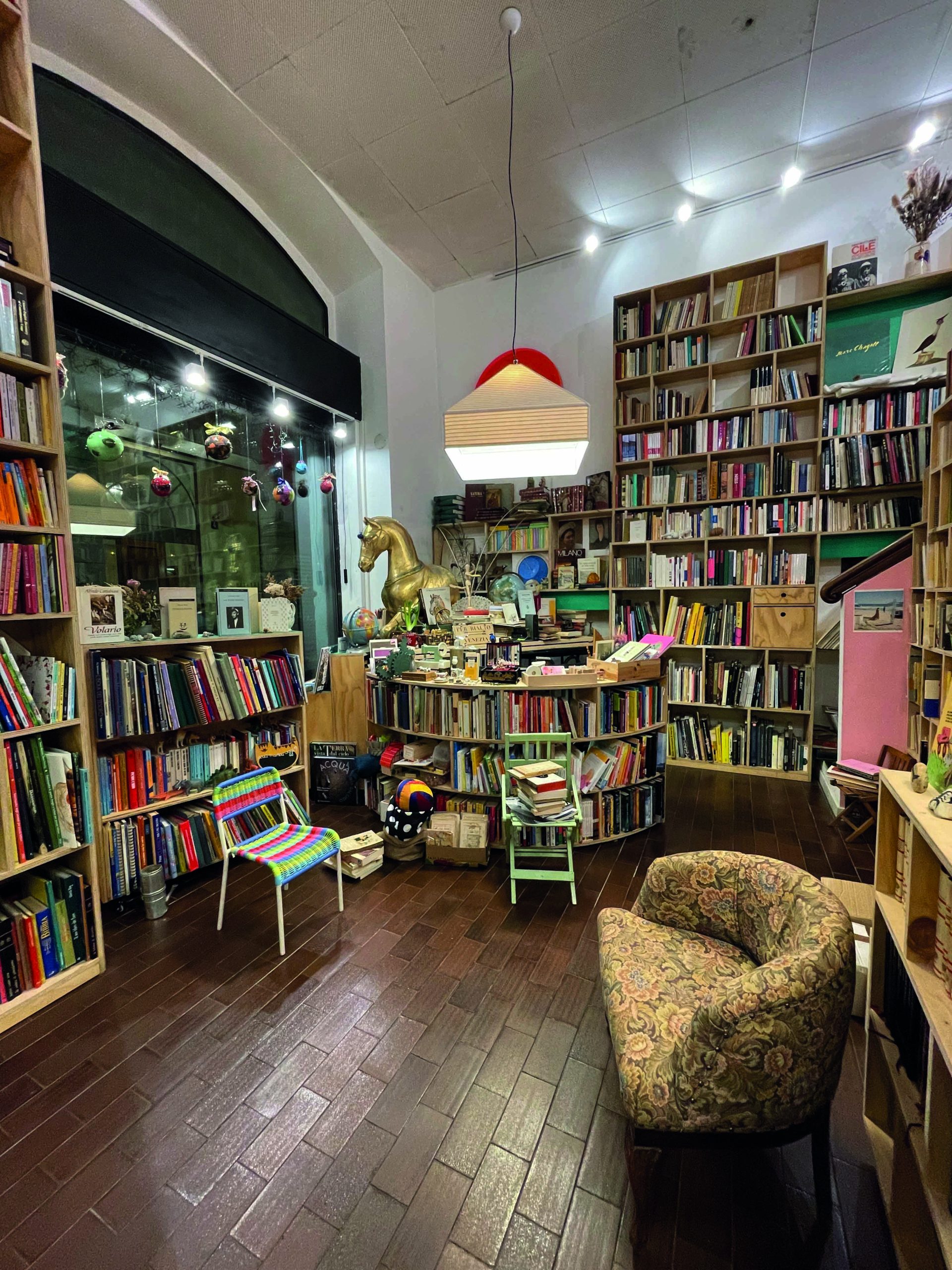 Interno della libreria Scaldasole